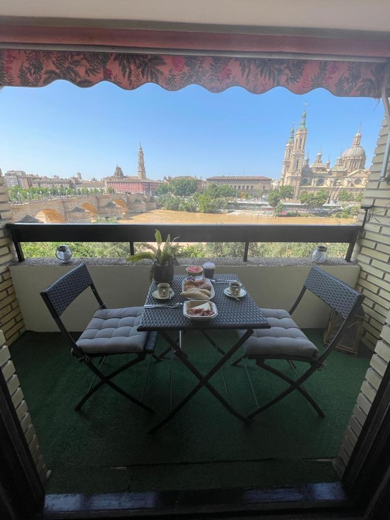 Apartamento Con Vistas Al Pilar Con Aparcamiento Privado Zaragoza Exterior foto